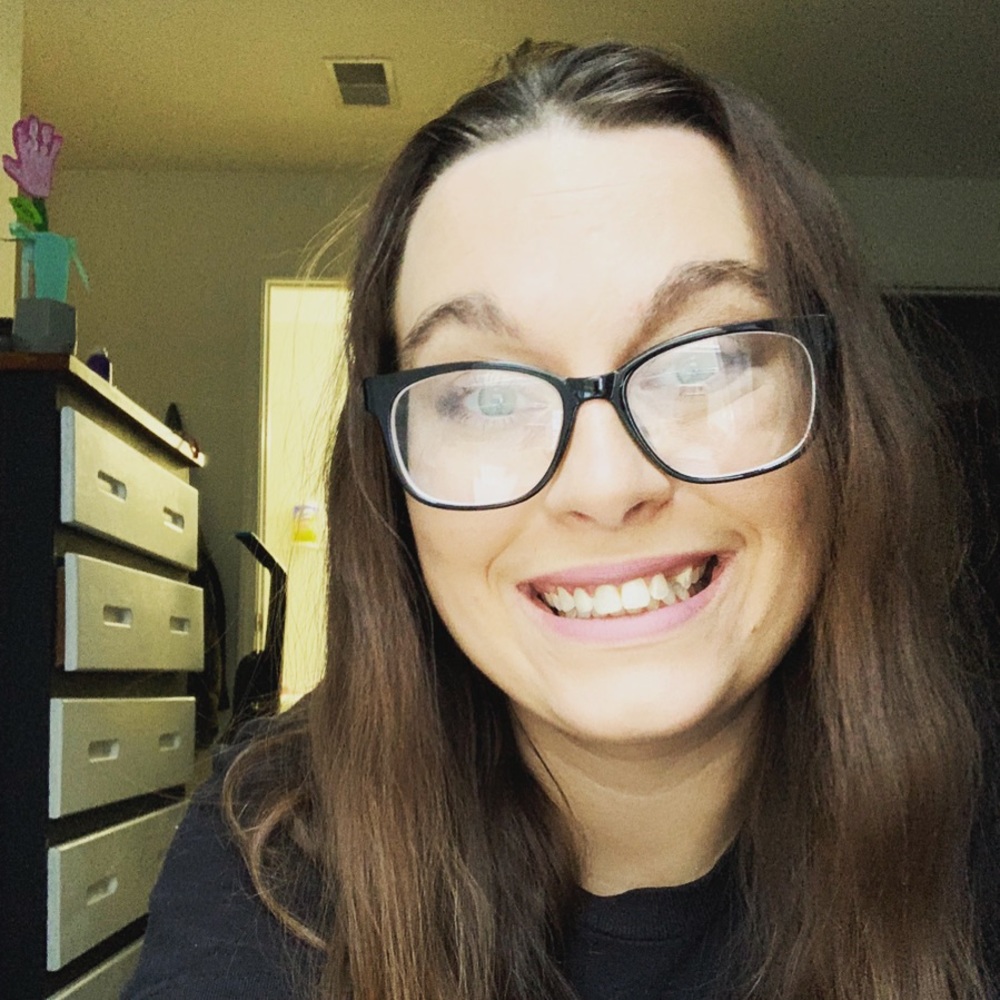 Meet your Posher, Whitney